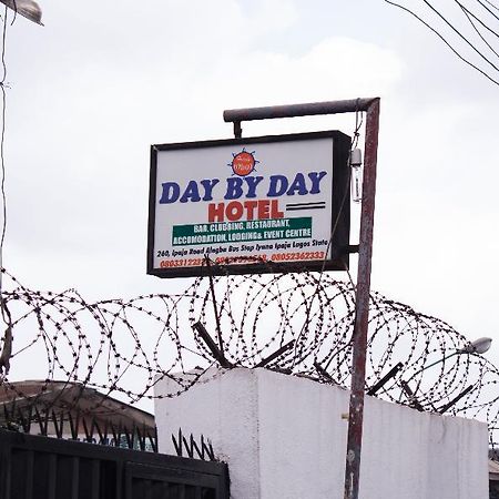 Day By Day Hotel 拉各斯 外观 照片